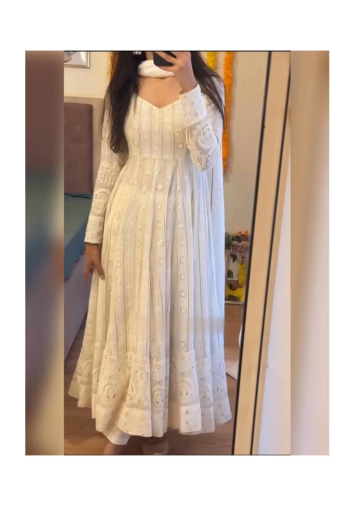 Malishka Export فستان أناركالي أبيض مع دُبَتَة للنساء - Image 2